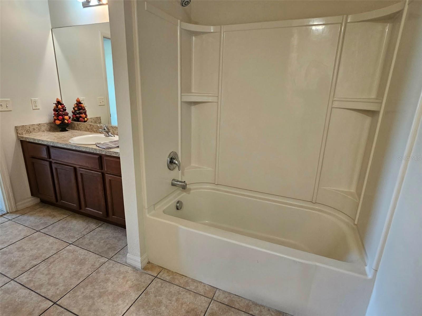 Image 14 of 27 For 30939 Water Lily Drive