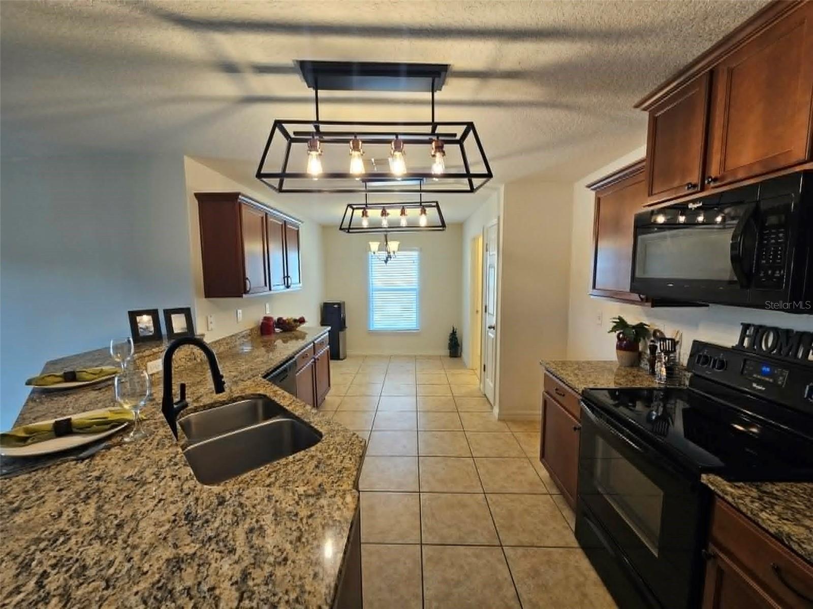 Image 4 of 27 For 30939 Water Lily Drive