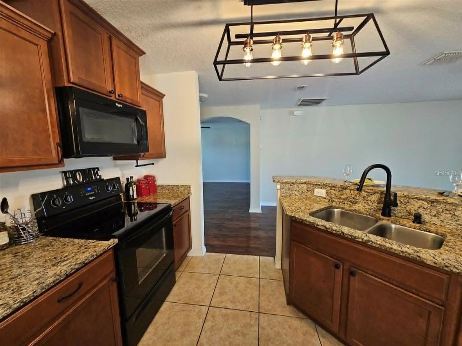 Image 5 of 27 For 30939 Water Lily Drive