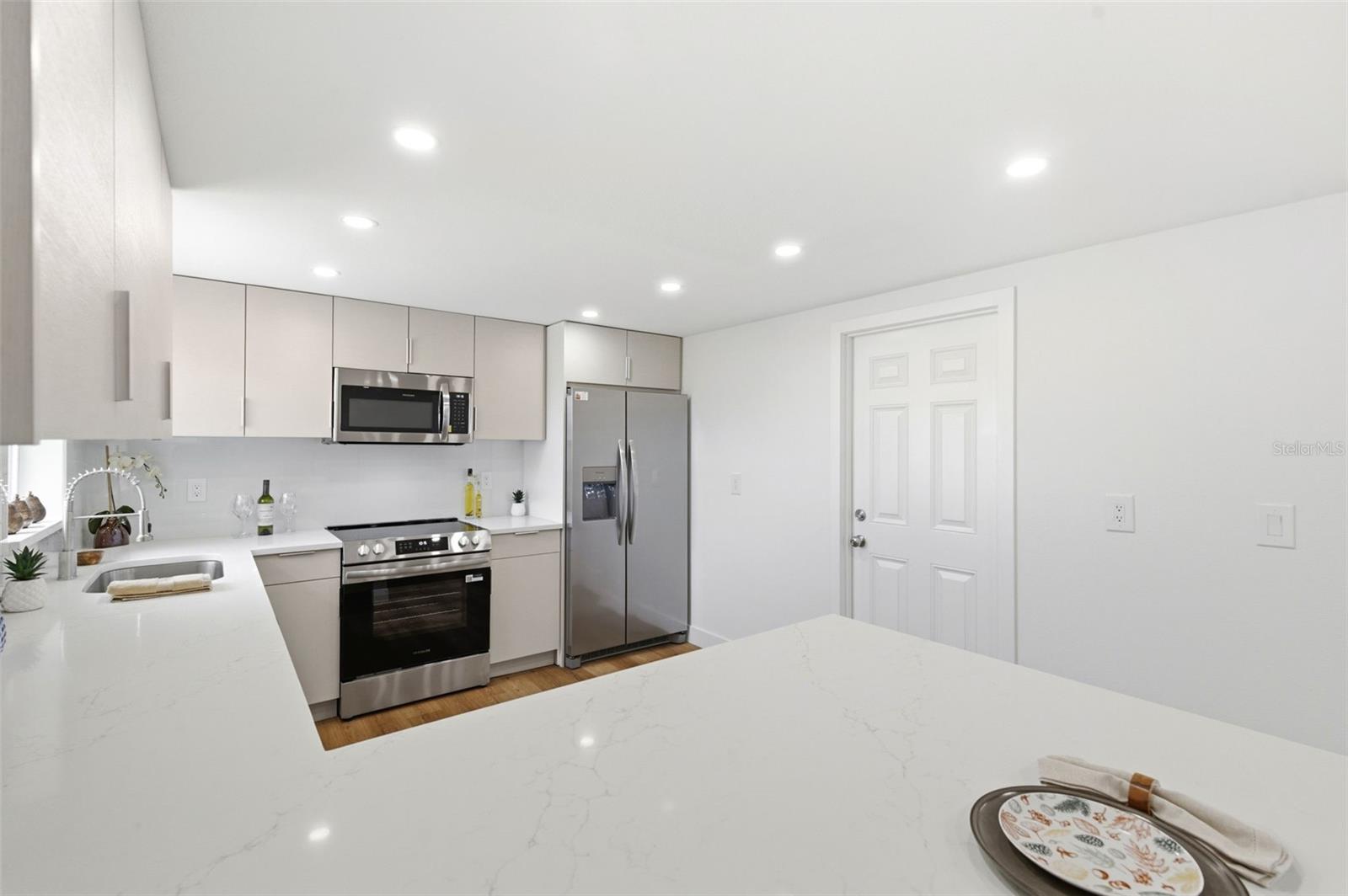 Image 19 of 86 For 5306 Palafox Drive