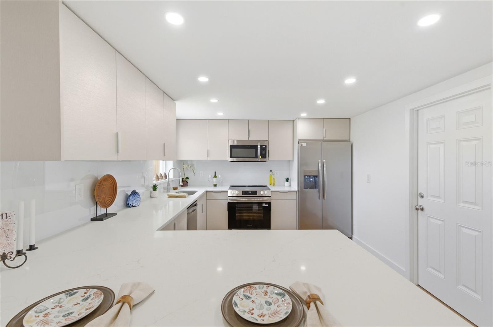 Image 20 of 86 For 5306 Palafox Drive