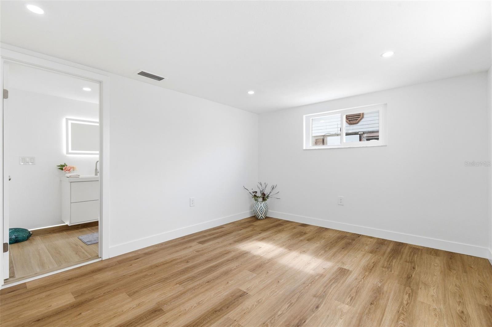 Image 30 of 86 For 5306 Palafox Drive