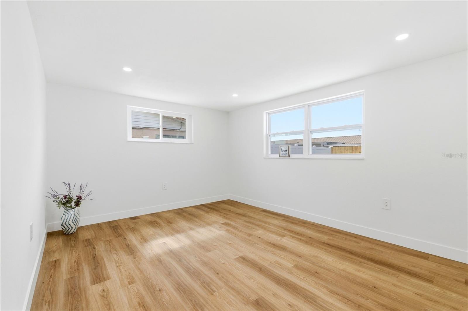 Image 40 of 86 For 5306 Palafox Drive
