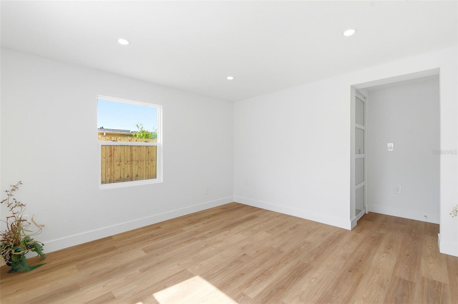 Image 42 of 86 For 5306 Palafox Drive