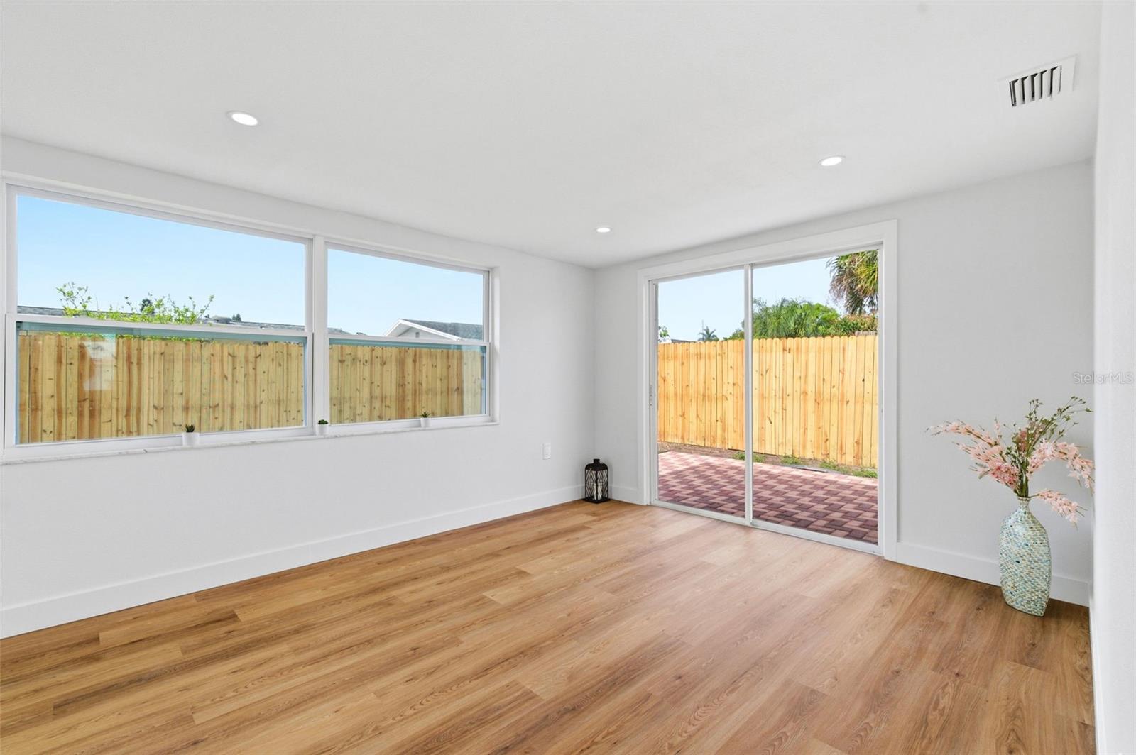 Image 45 of 86 For 5306 Palafox Drive