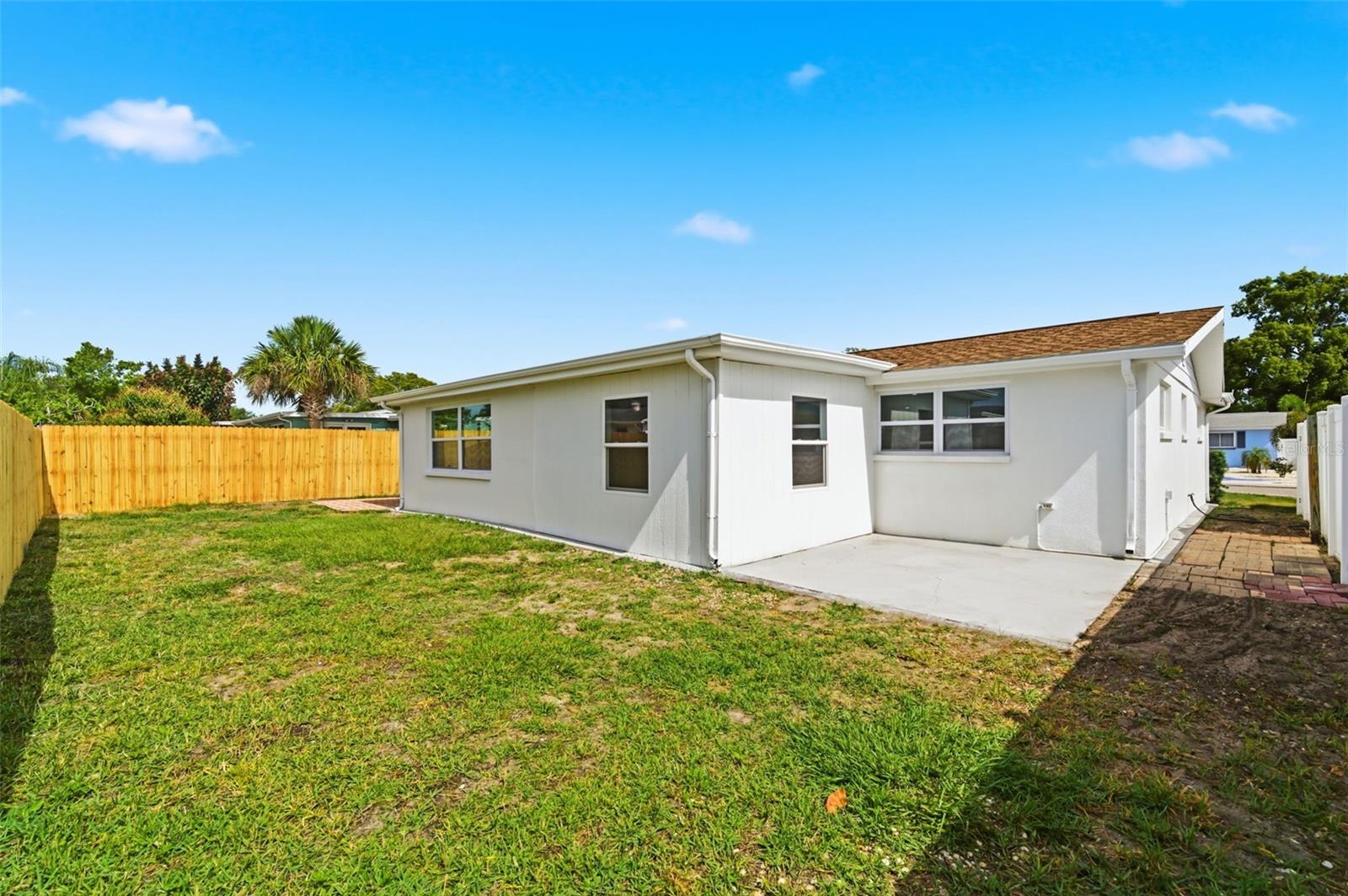 Image 61 of 86 For 5306 Palafox Drive