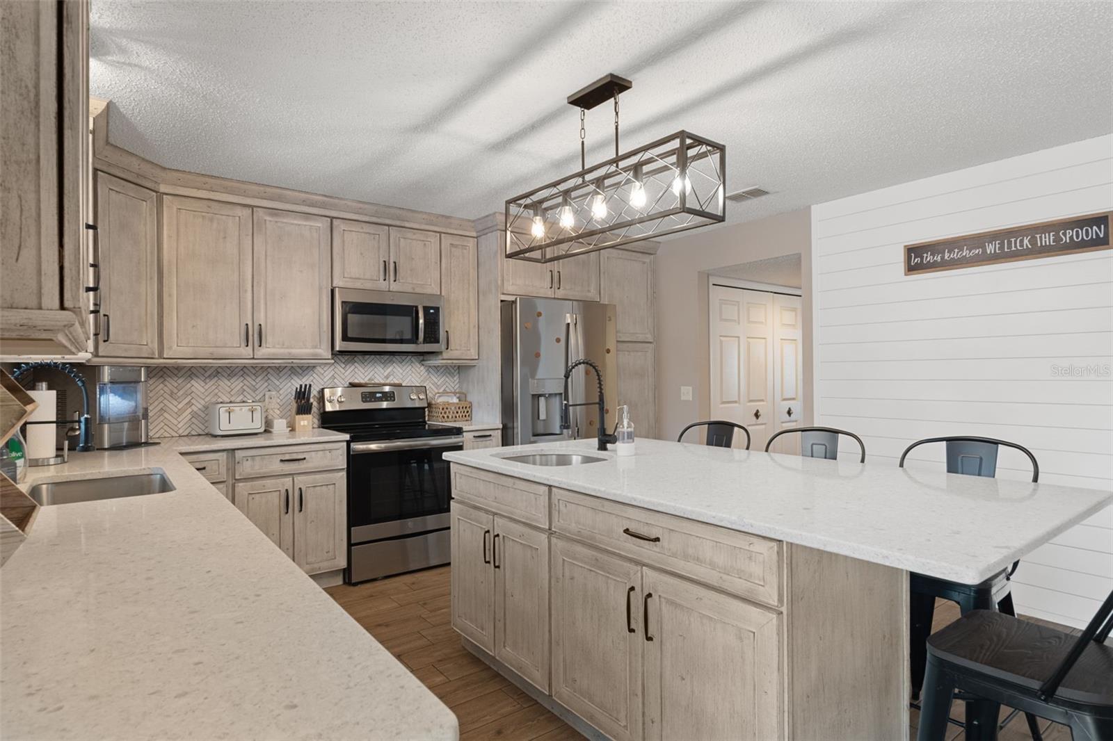 Image 13 of 68 For 2451 Deltona Boulevard