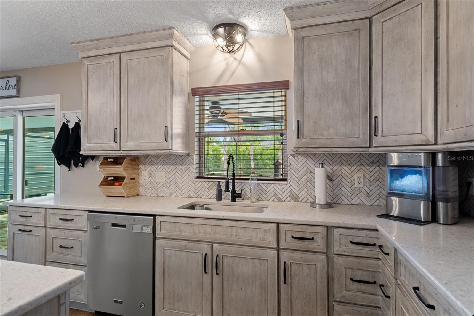 Image 16 of 68 For 2451 Deltona Boulevard