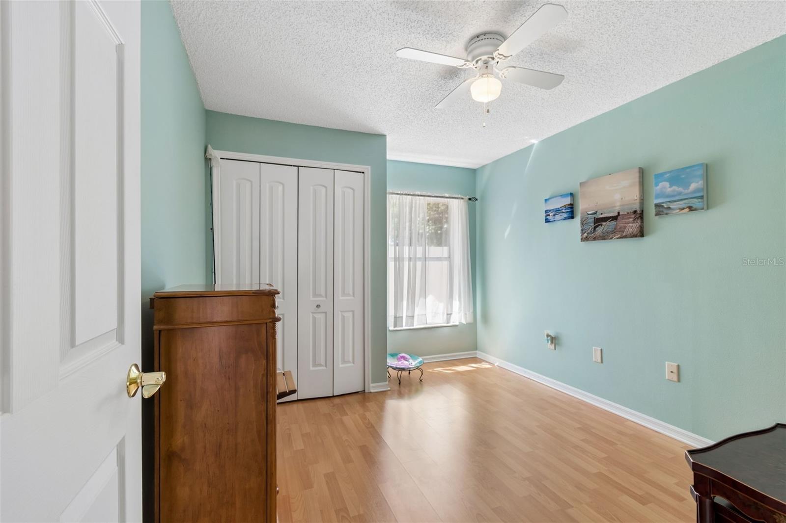 Image 23 of 35 For 907 Brittany Park Boulevard