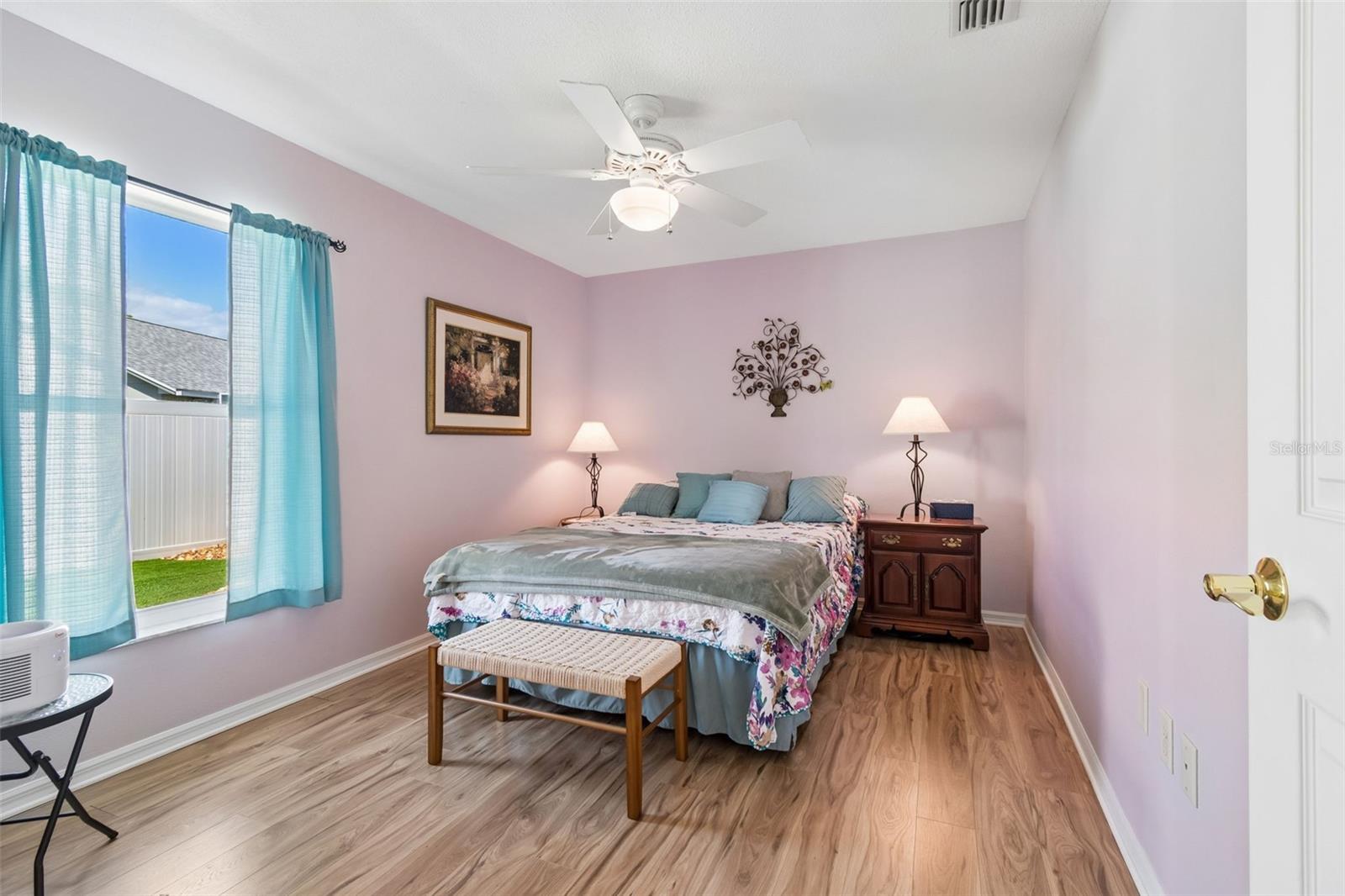 Image 27 of 35 For 907 Brittany Park Boulevard