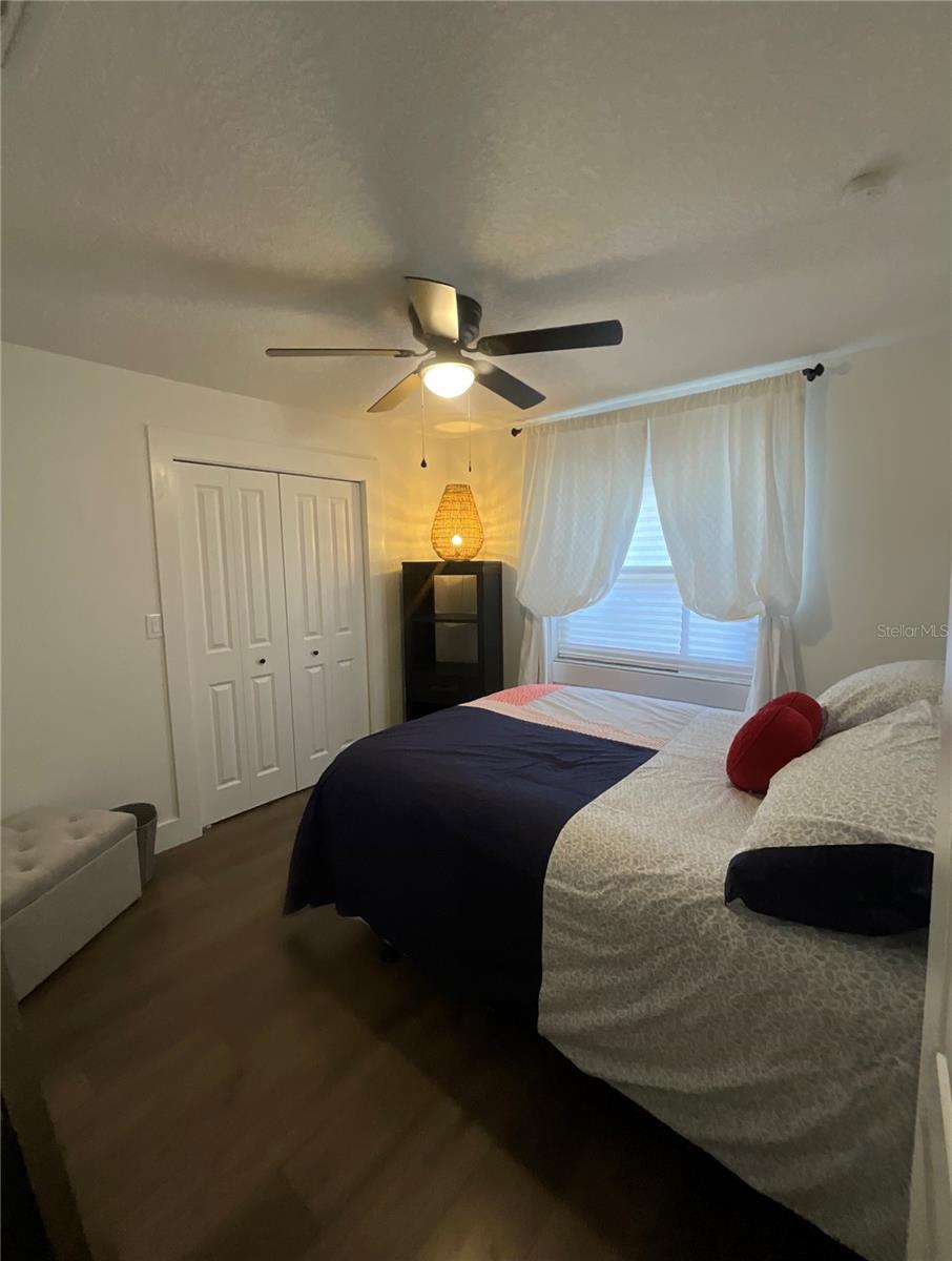 Image 13 of 33 For 8625 Woodcrest Drive