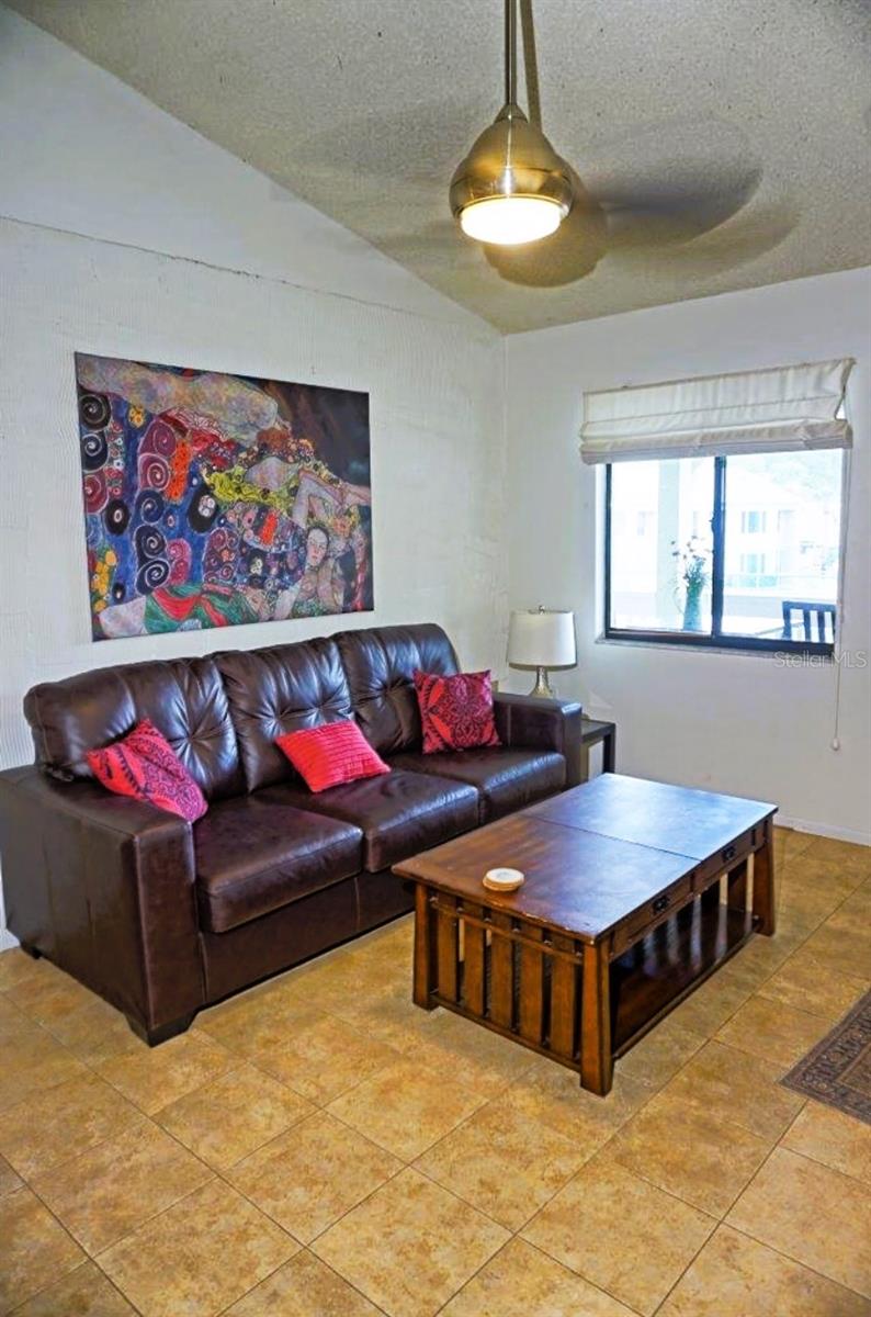 Image 8 of 35 For 20853 Haulover Cove A12