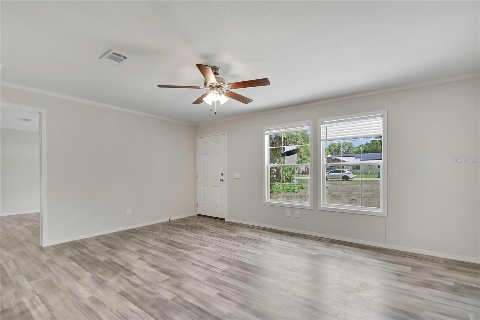 Image 13 of 37 For 4540 Winchester Terrace