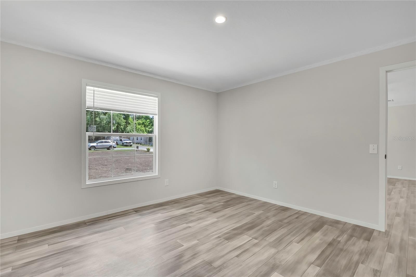 Image 14 of 37 For 4540 Winchester Terrace