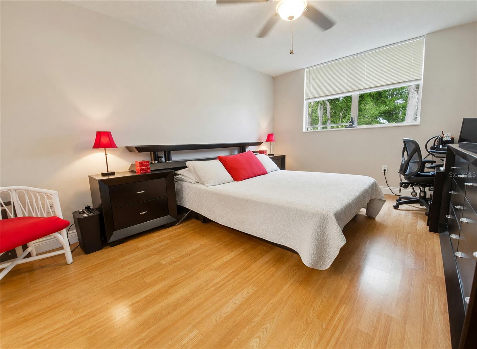 Image 17 of 36 For 9080 Lime Boulevard 307