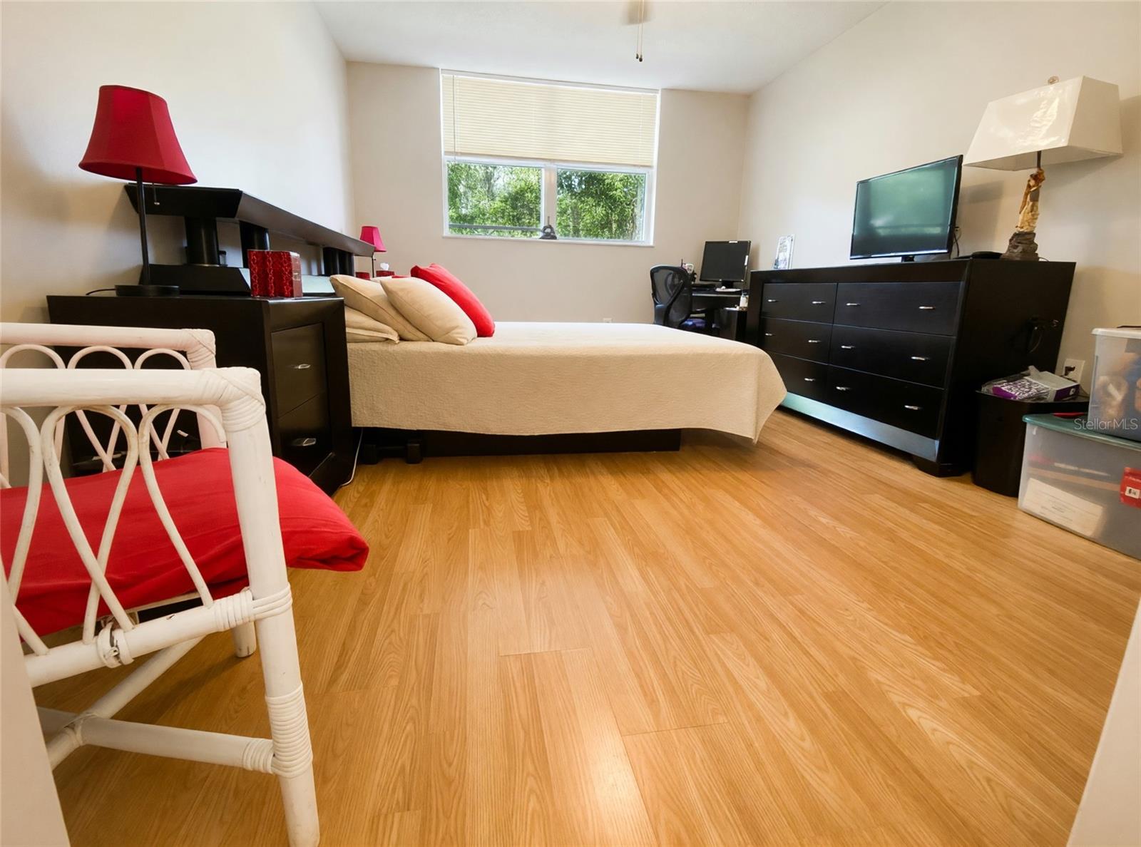 Image 20 of 36 For 9080 Lime Boulevard 307