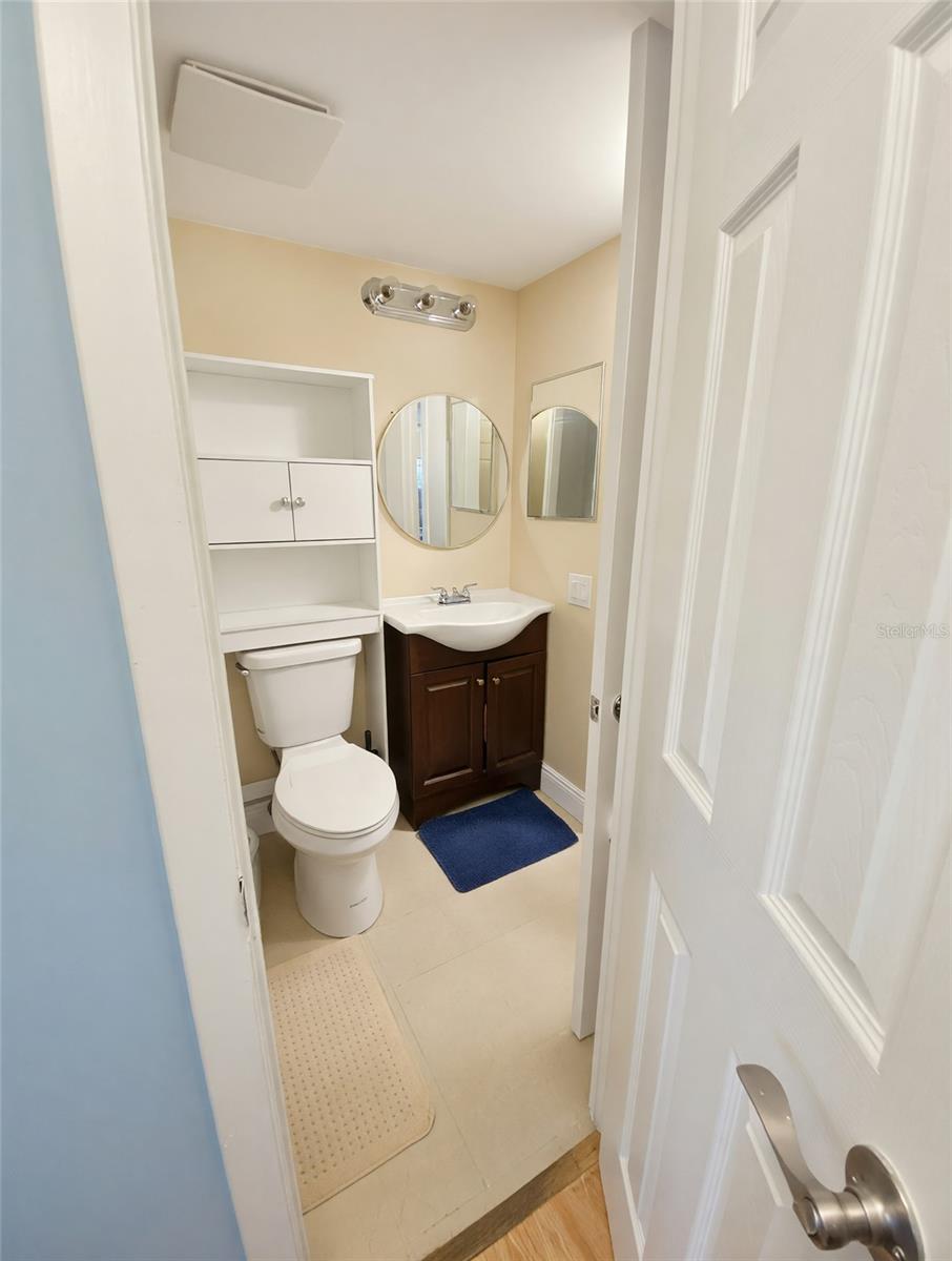 Image 22 of 36 For 9080 Lime Boulevard 307