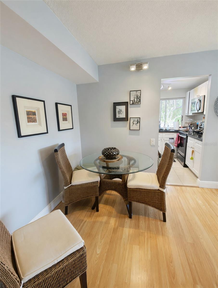Image 33 of 36 For 9080 Lime Boulevard 307