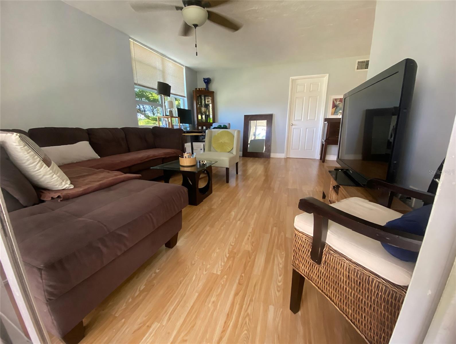 Image 5 of 36 For 9080 Lime Boulevard 307