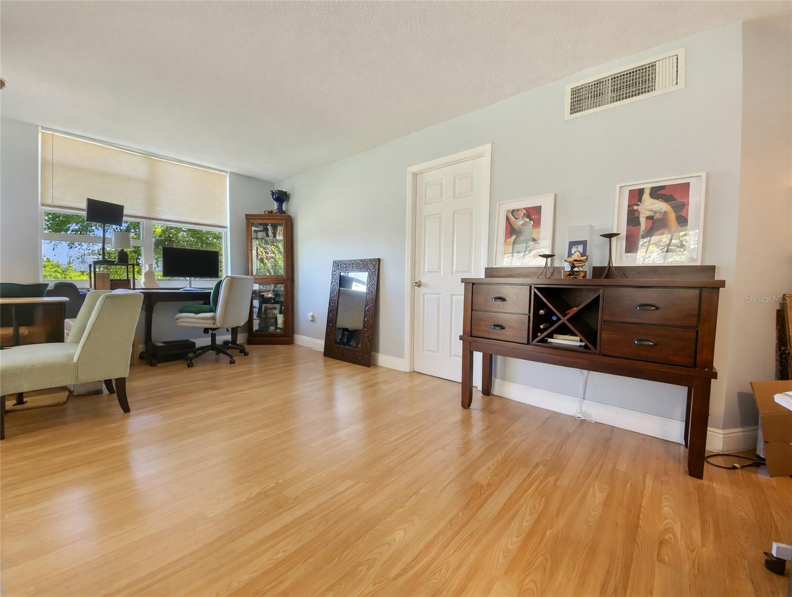 Image 6 of 36 For 9080 Lime Boulevard 307