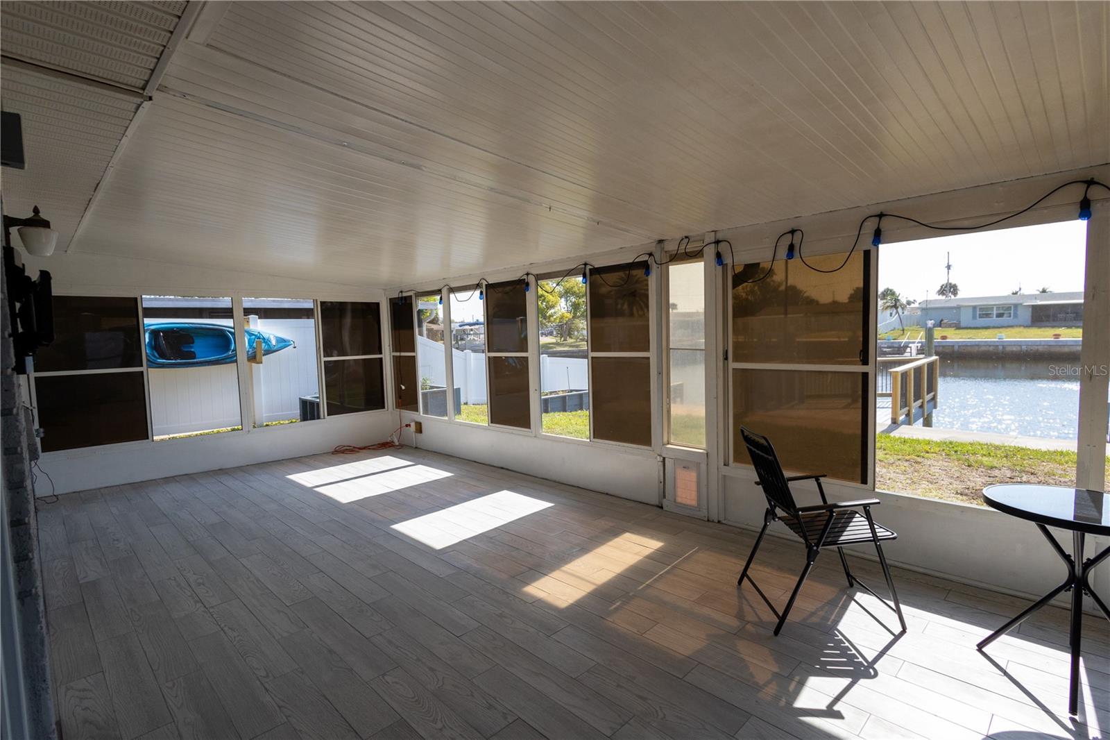 Image 13 of 52 For 12739 1st Isle