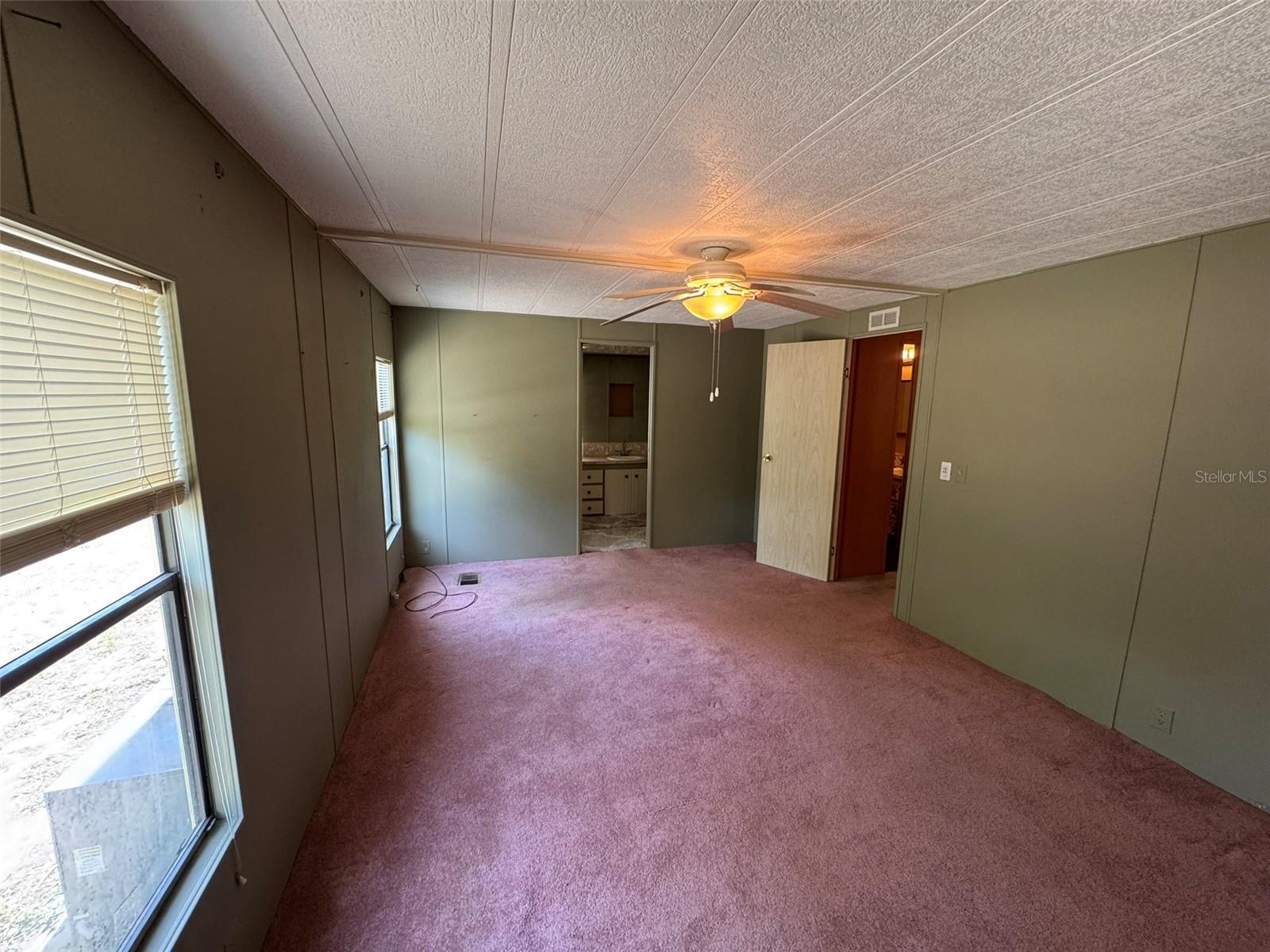 Image 16 of 46 For 12047 Fairway Avenue