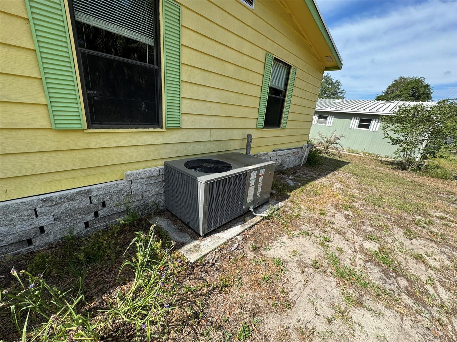 Image 7 of 46 For 12047 Fairway Avenue