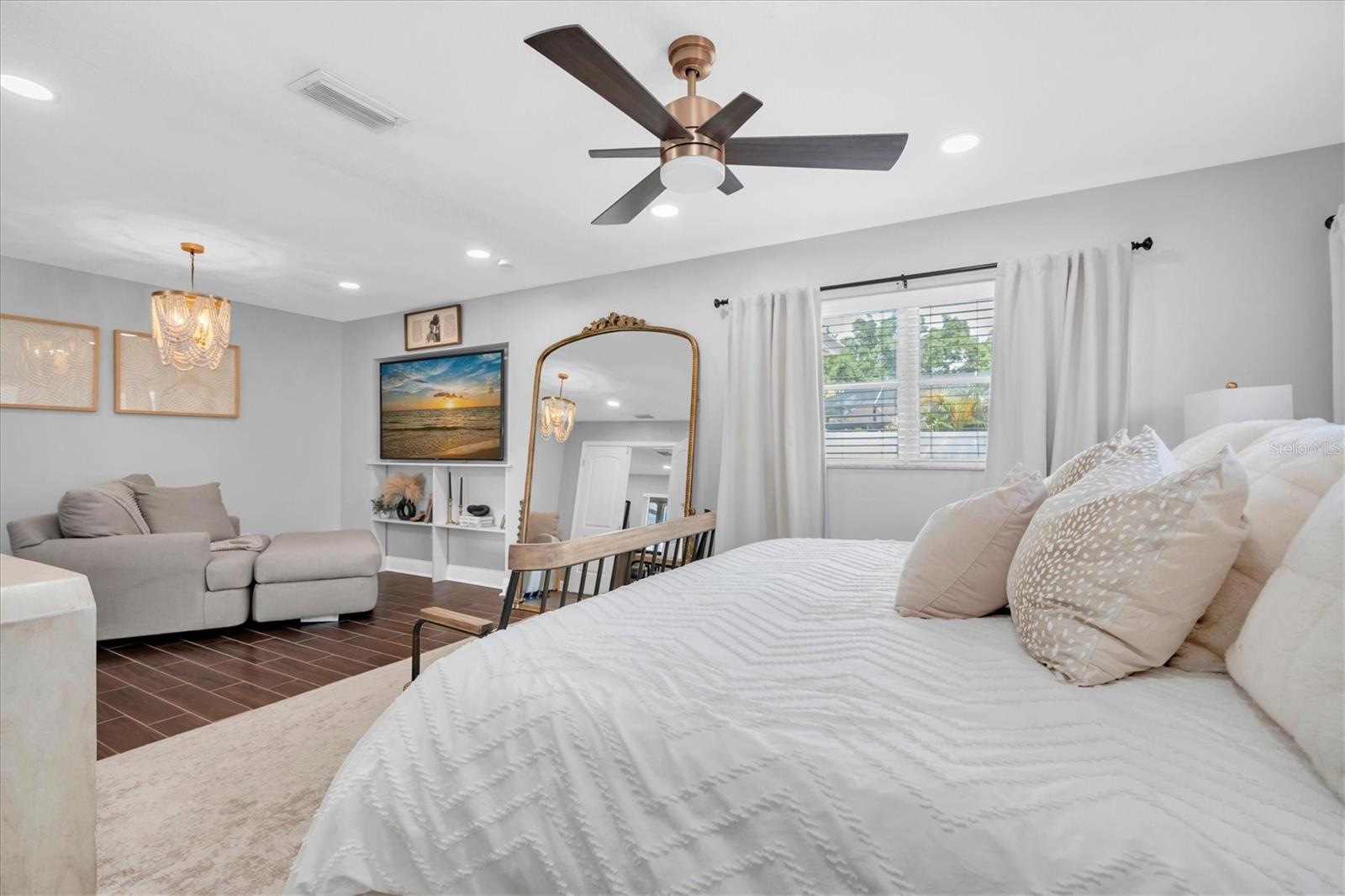 Image 19 of 42 For 6860 14th Way S