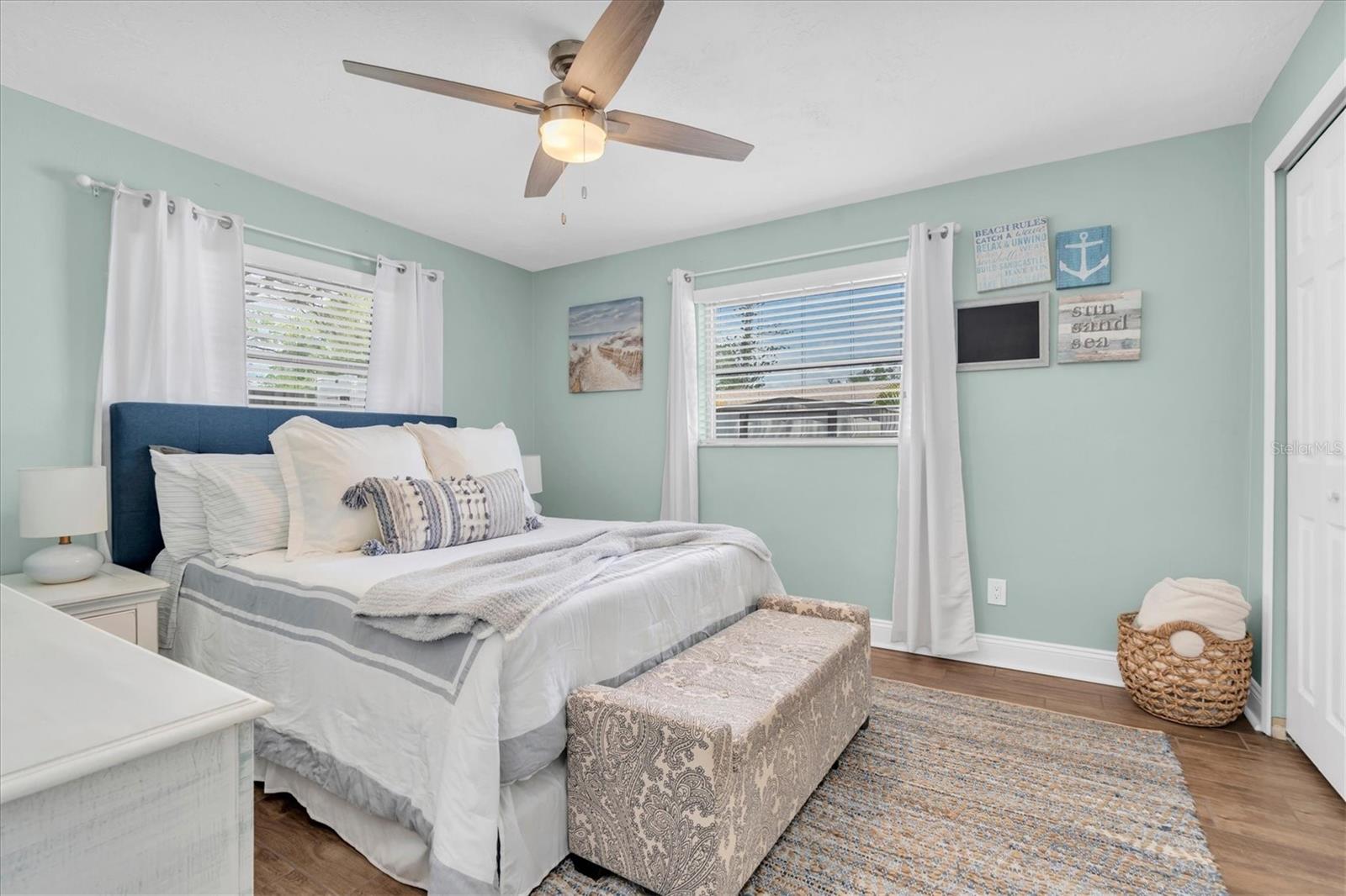 Image 24 of 42 For 6860 14th Way S