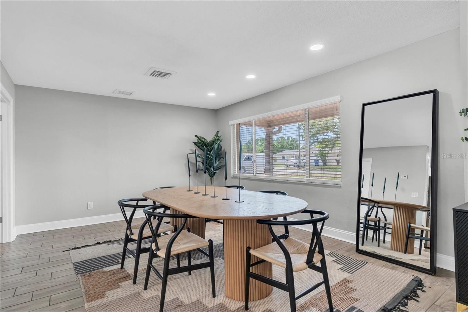 Image 5 of 42 For 6860 14th Way S