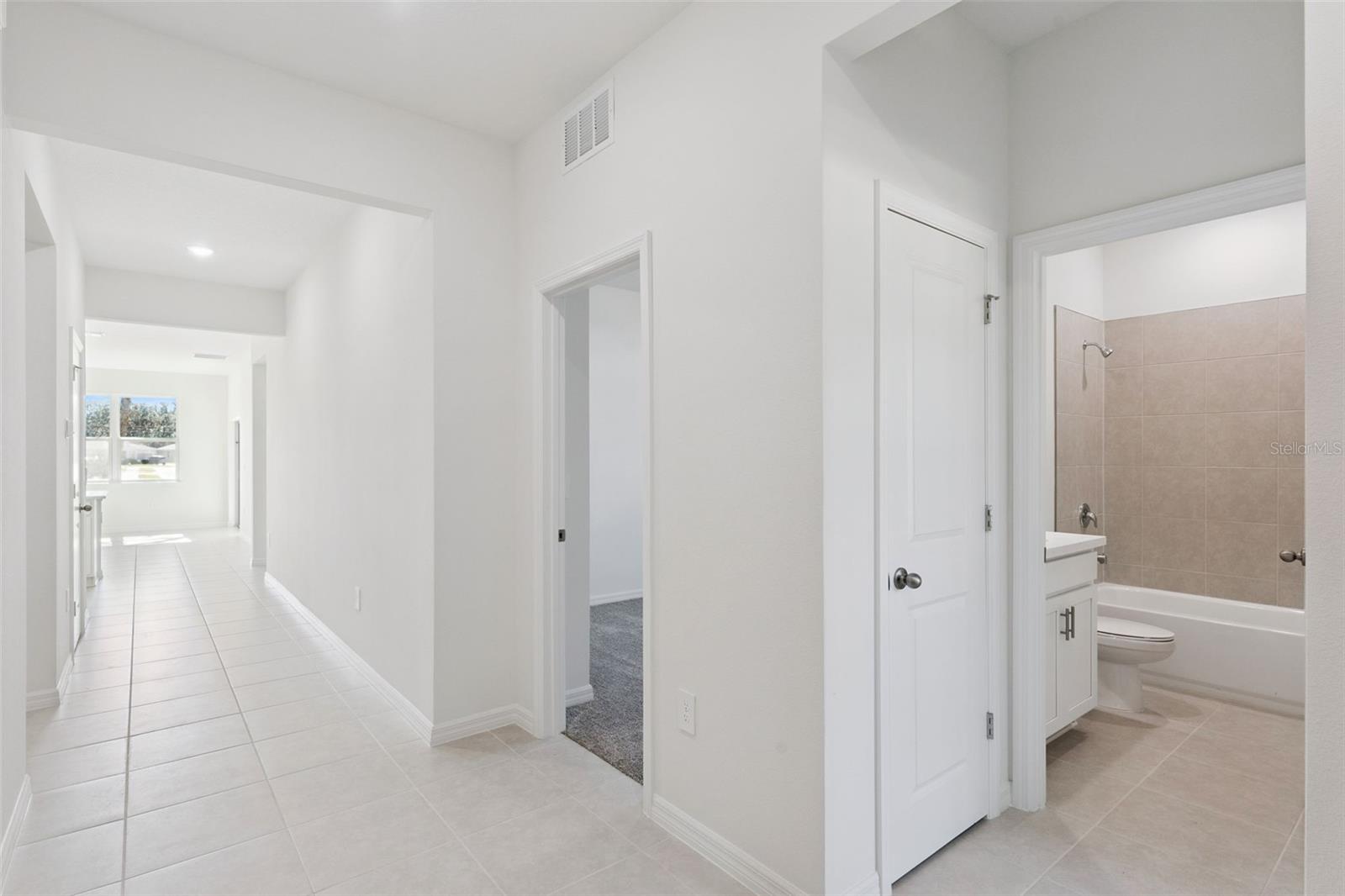 Image 3 of 20 For 4300 Darby Court
