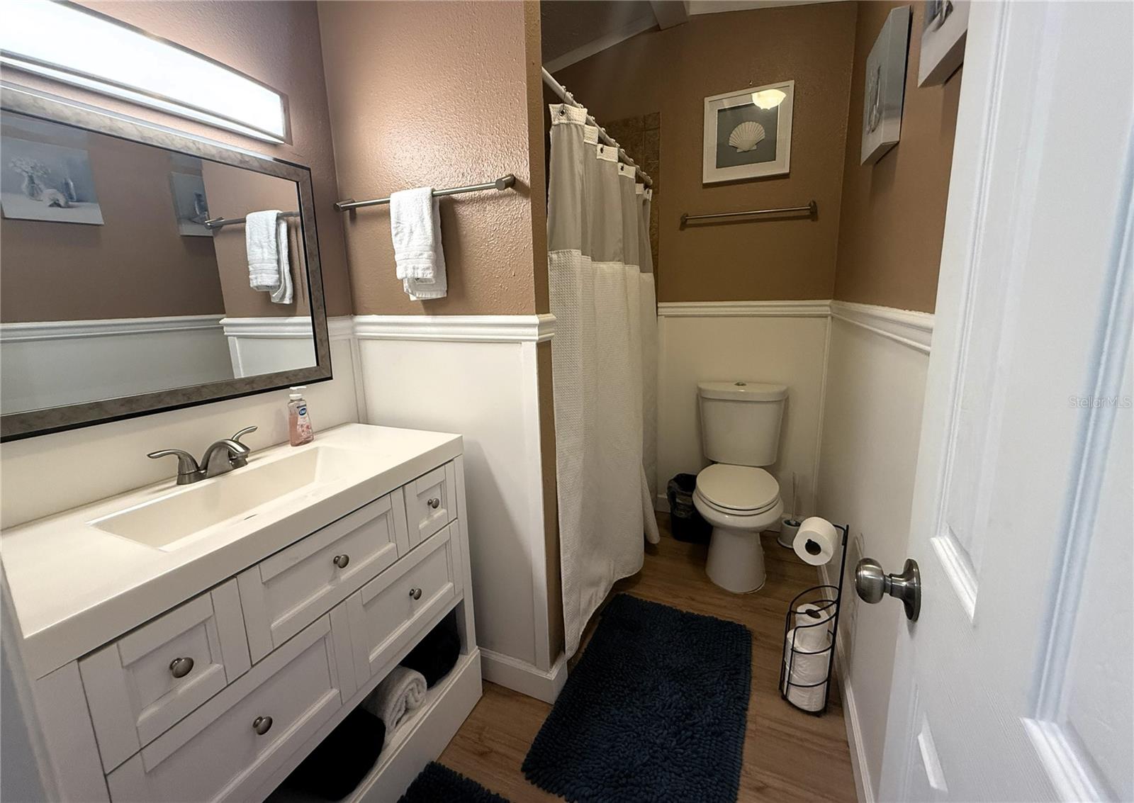 Image 33 of 41 For 6724 Gull Lane