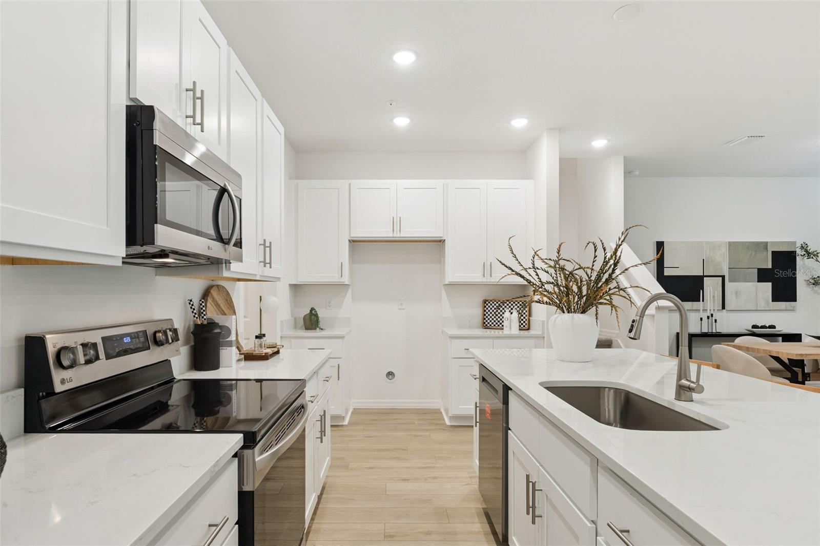 Image 20 of 45 For 5229 Luisa Court