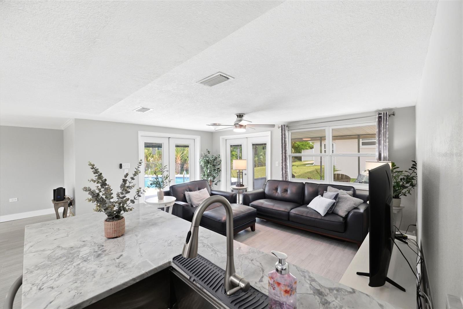Image 17 of 77 For 4832 Shell Stream Boulevard