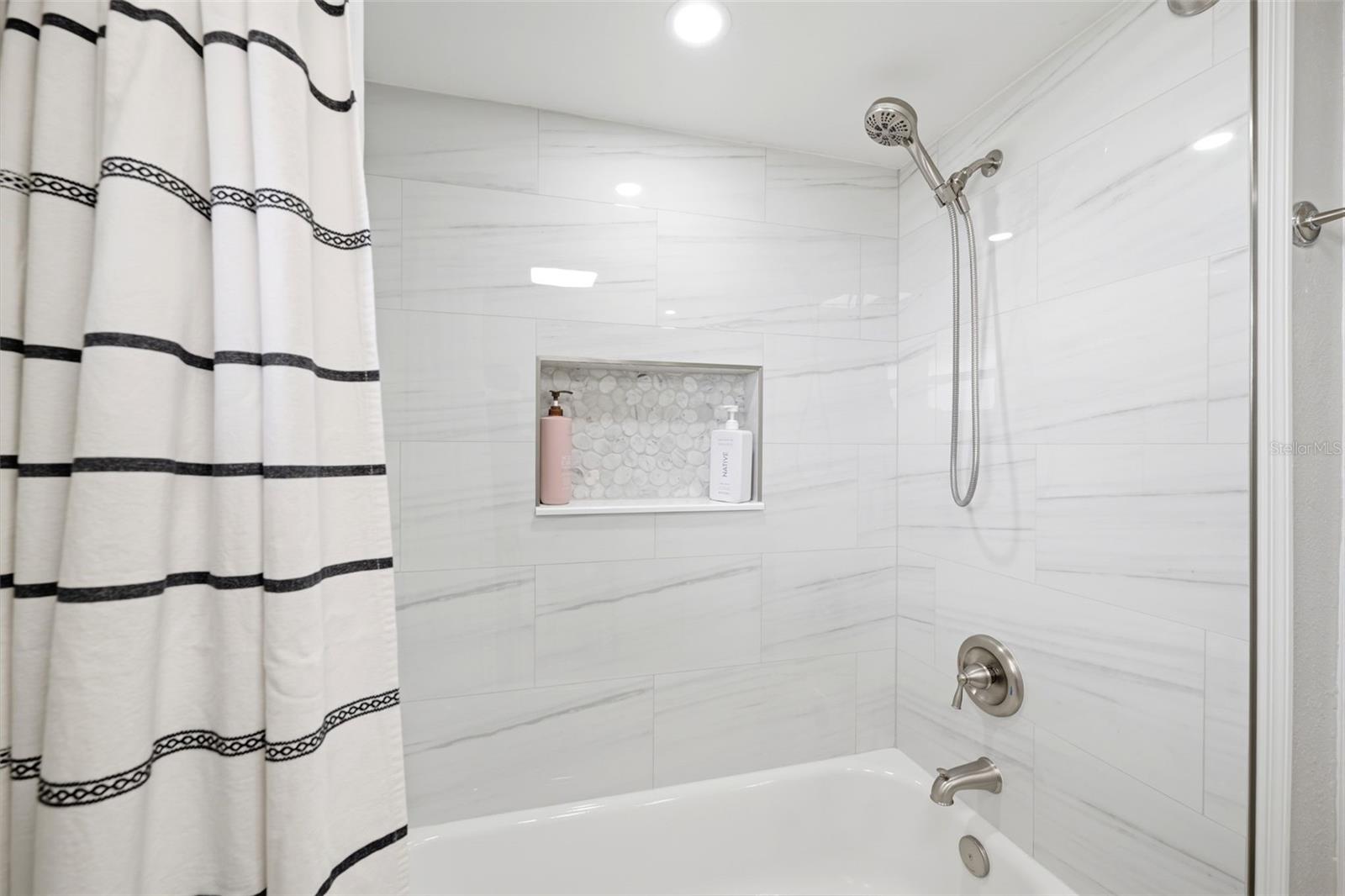 Image 30 of 77 For 4832 Shell Stream Boulevard