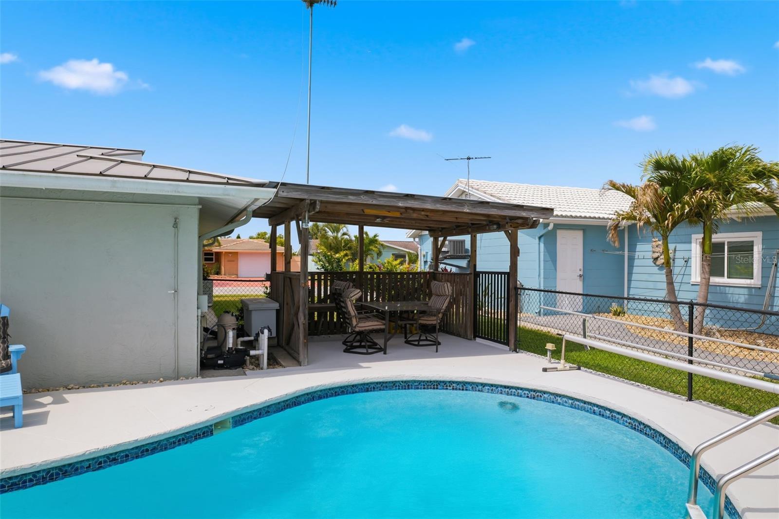 Image 40 of 77 For 4832 Shell Stream Boulevard
