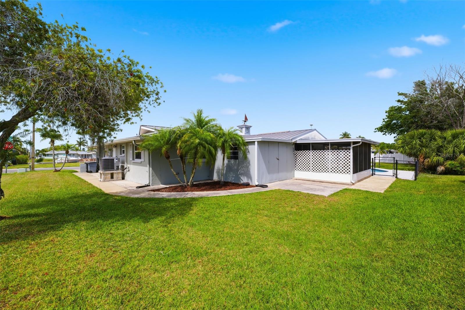 Image 49 of 77 For 4832 Shell Stream Boulevard