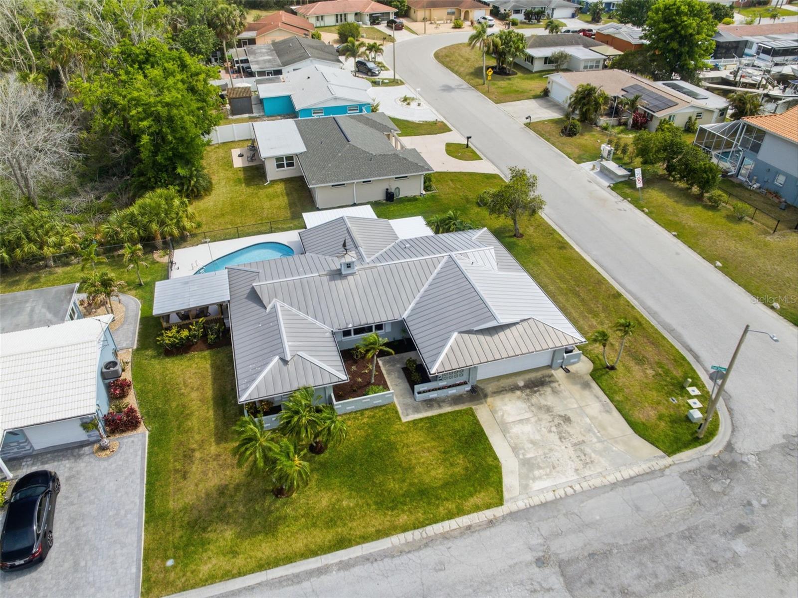 Image 50 of 77 For 4832 Shell Stream Boulevard