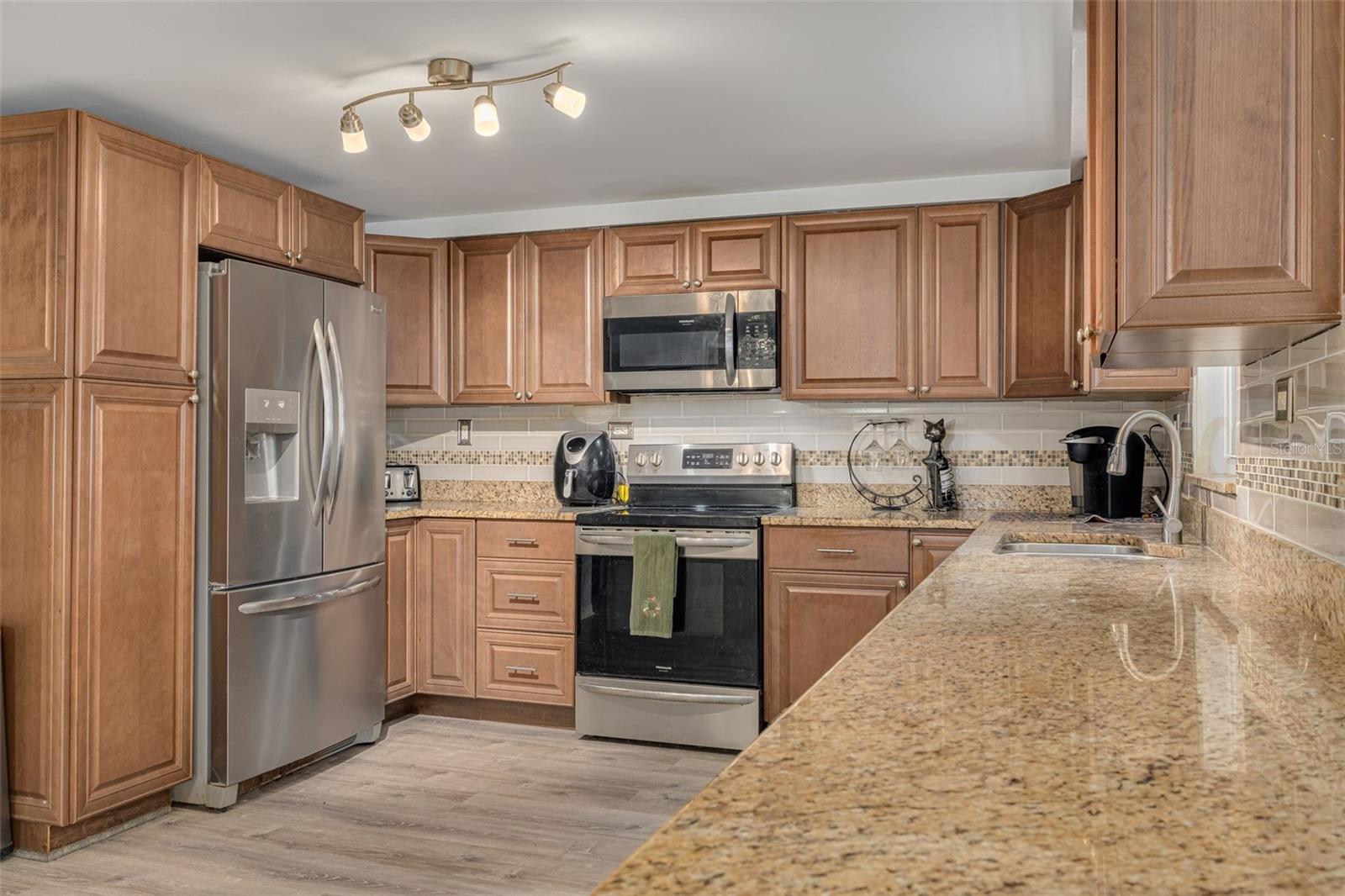 Image 13 of 49 For 8510 Green Street