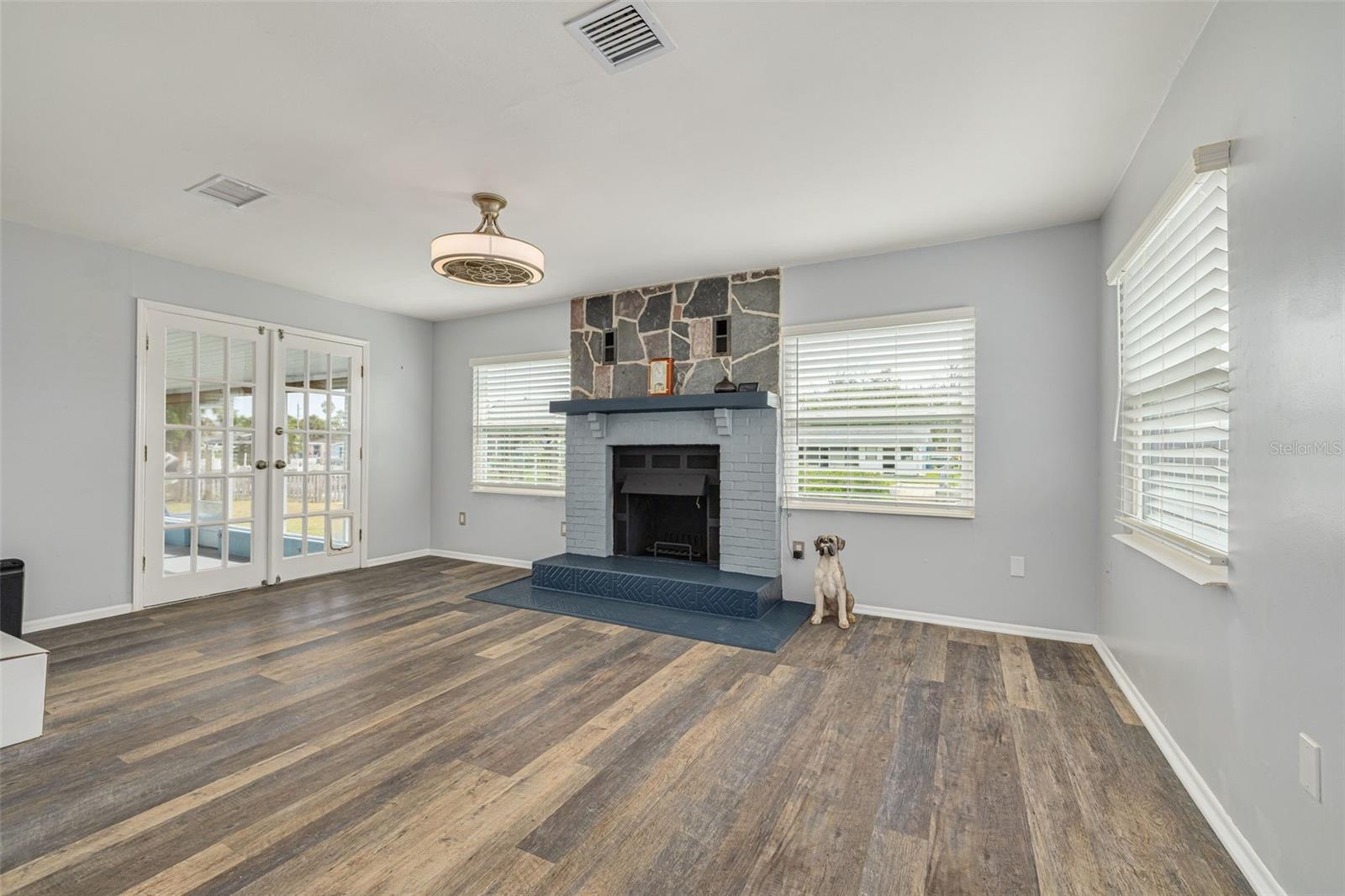 Image 16 of 49 For 8510 Green Street