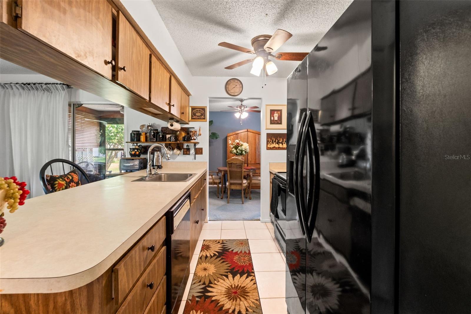 Image 19 of 41 For 10541 Green Meadow Lane