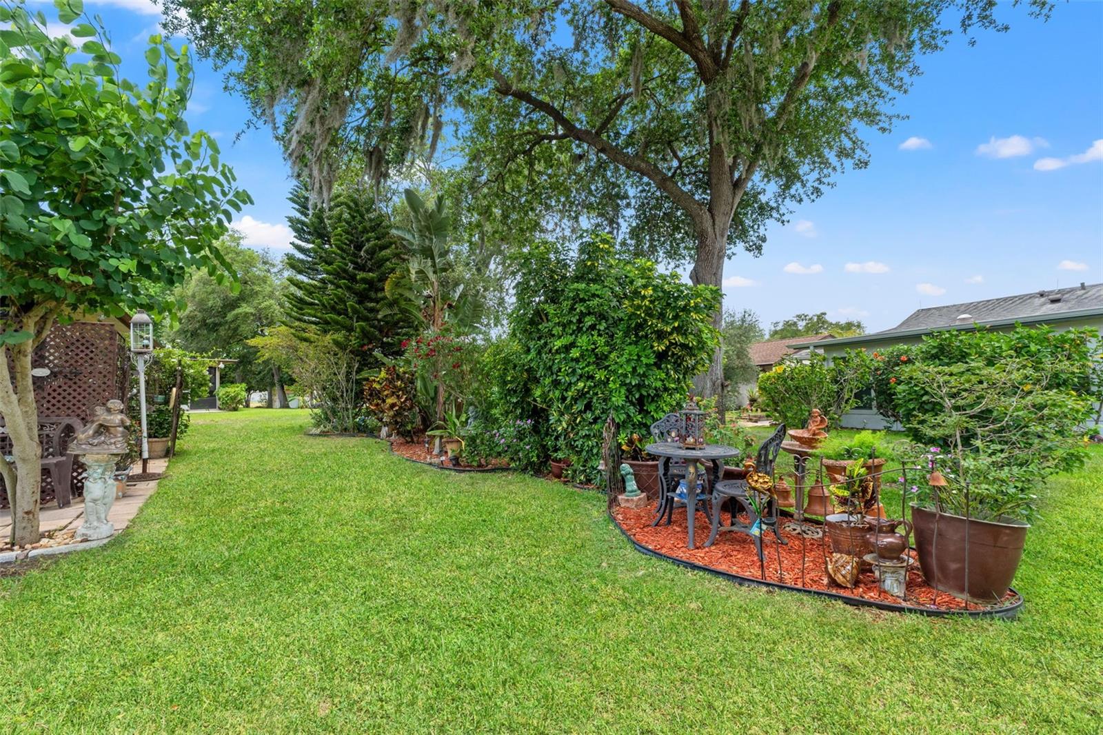 Image 31 of 41 For 10541 Green Meadow Lane