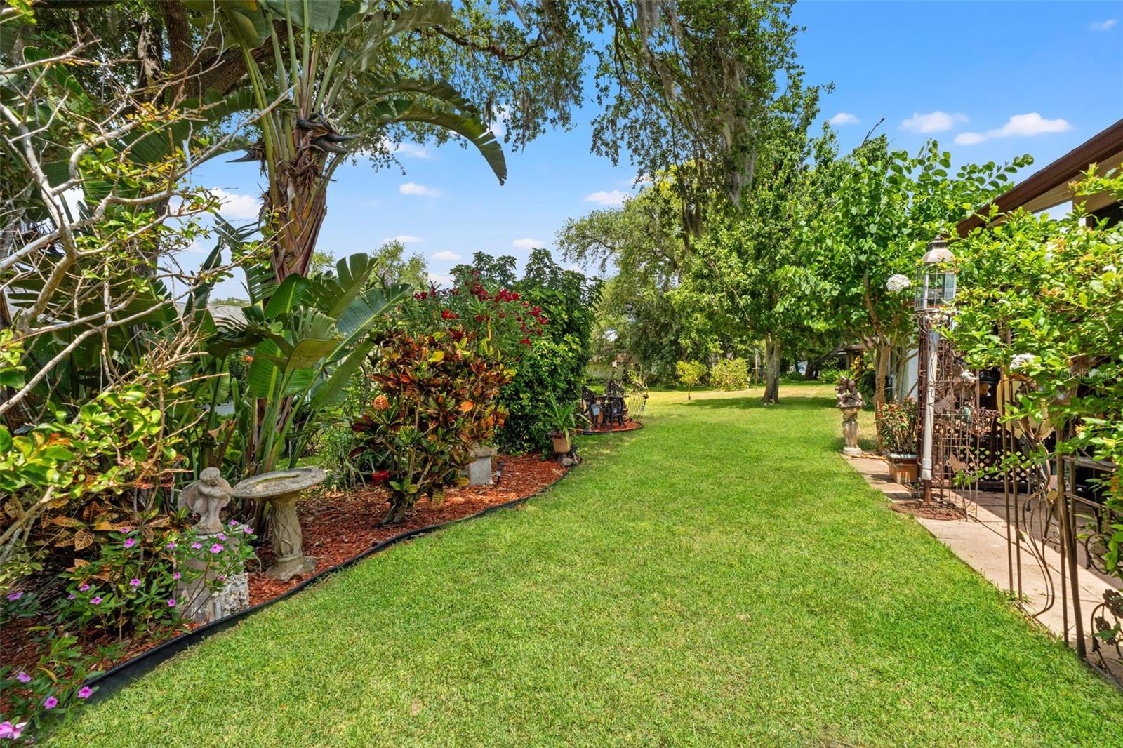 Image 34 of 41 For 10541 Green Meadow Lane