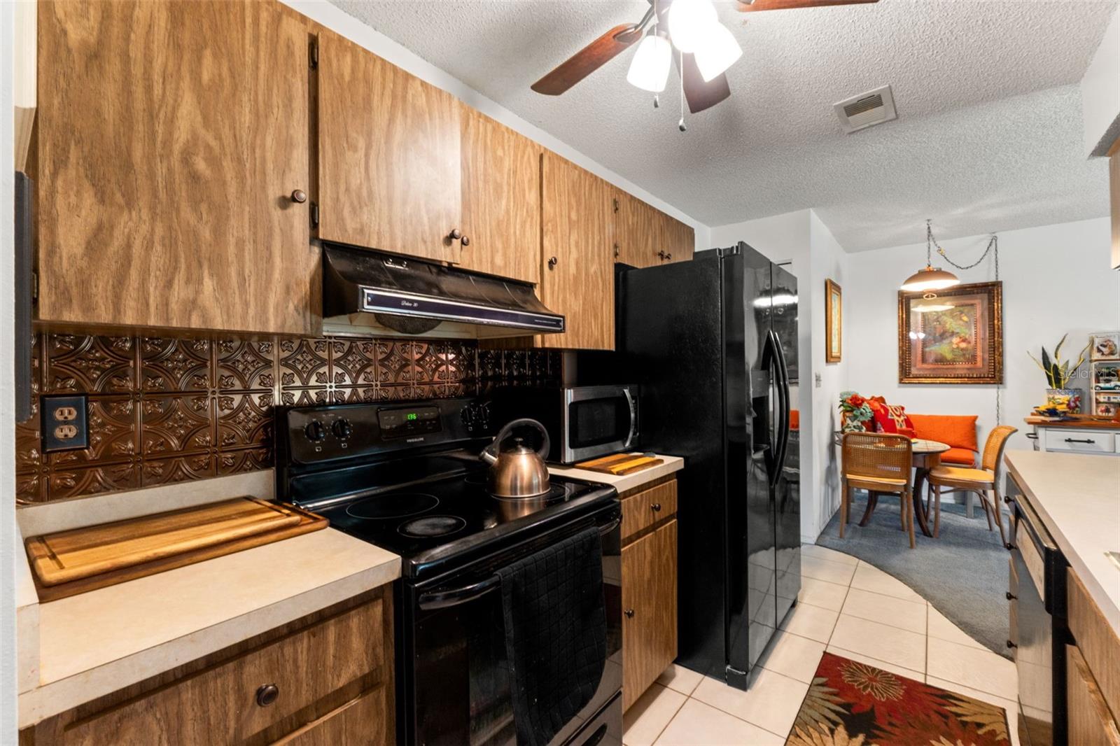 Image 9 of 41 For 10541 Green Meadow Lane