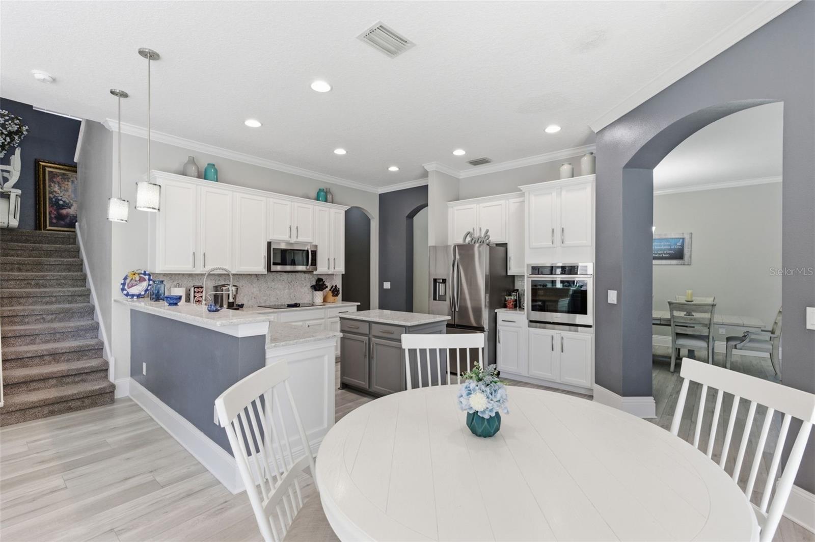 Listing photo id 16 for 11508 Oyster Bay Circle