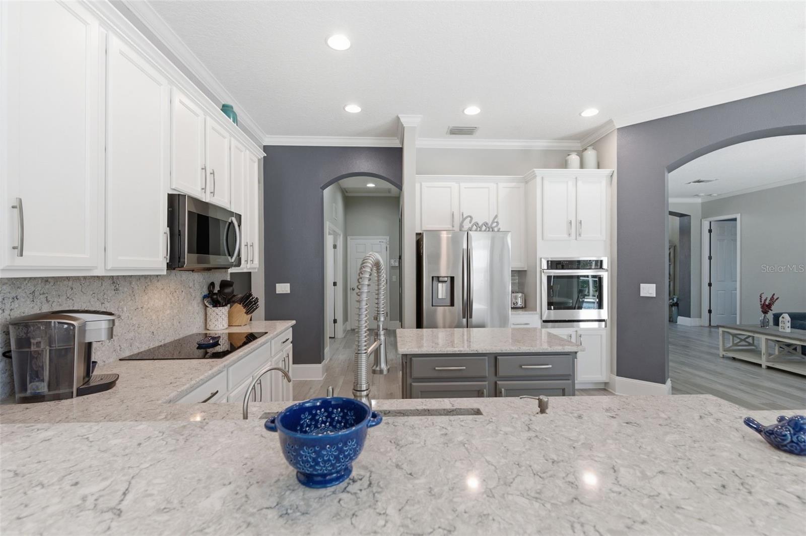 Listing photo id 18 for 11508 Oyster Bay Circle