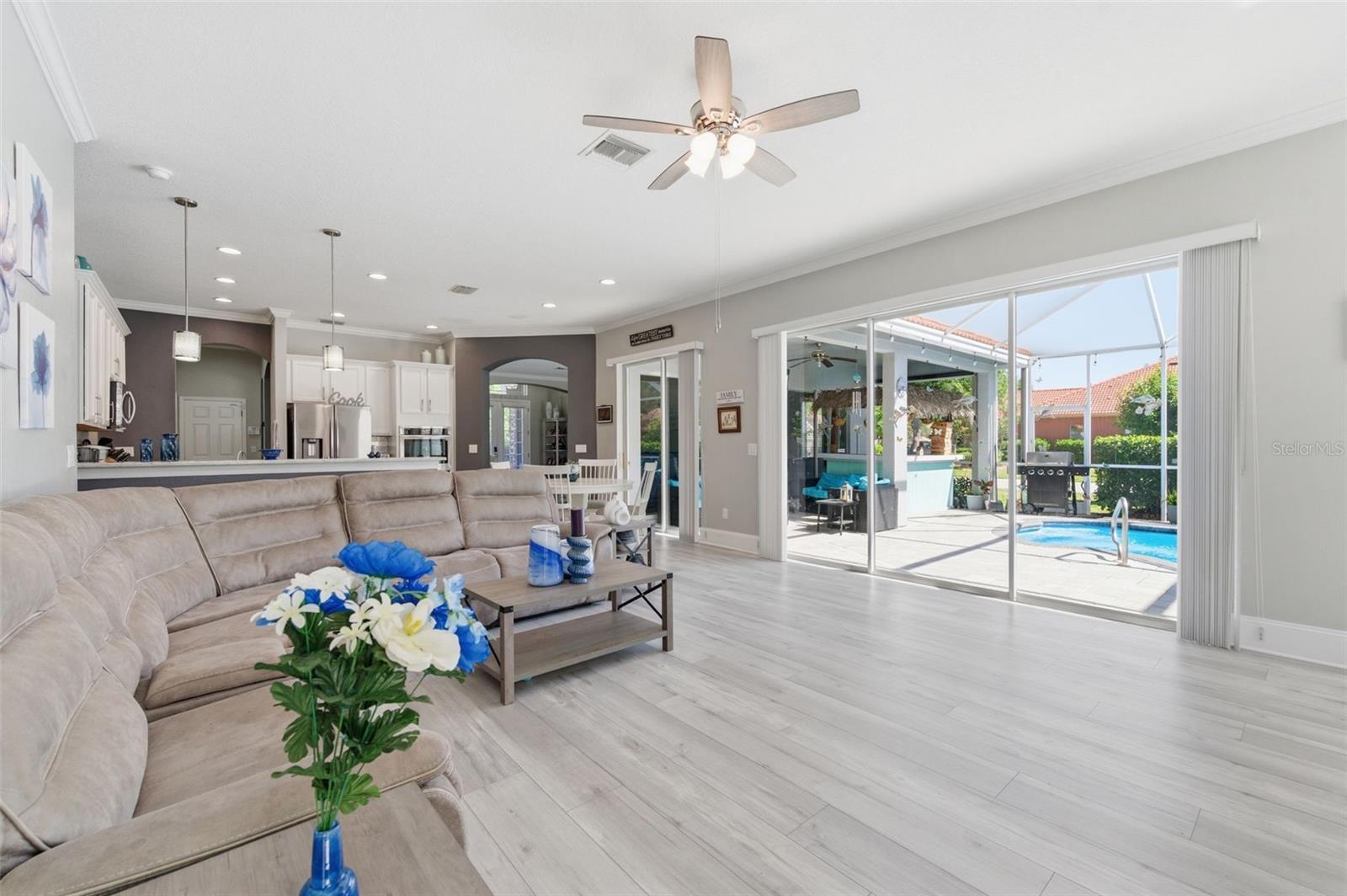Listing photo id 27 for 11508 Oyster Bay Circle