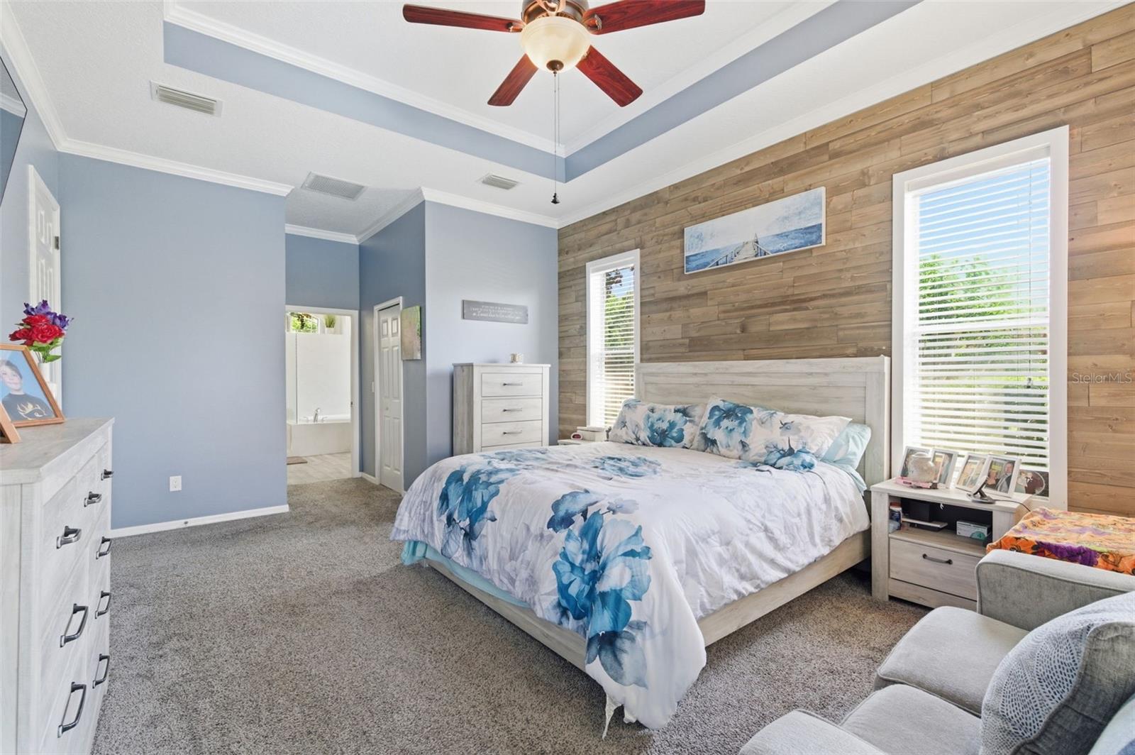 Listing photo id 34 for 11508 Oyster Bay Circle