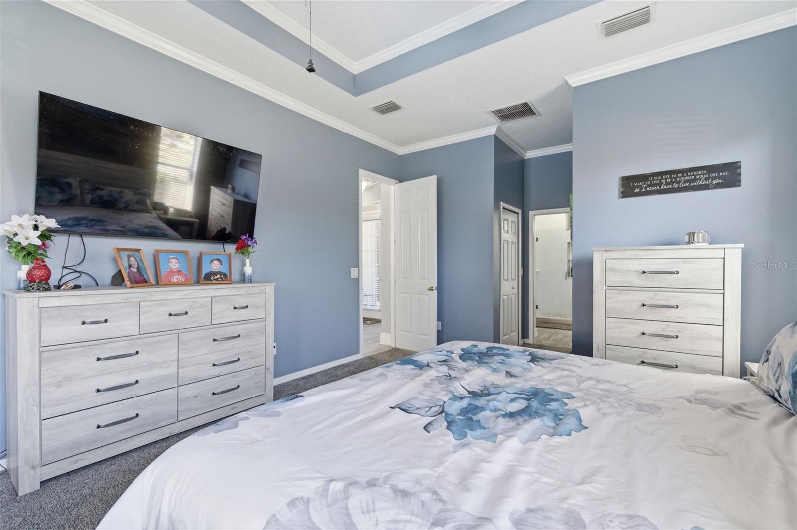 Listing photo id 36 for 11508 Oyster Bay Circle