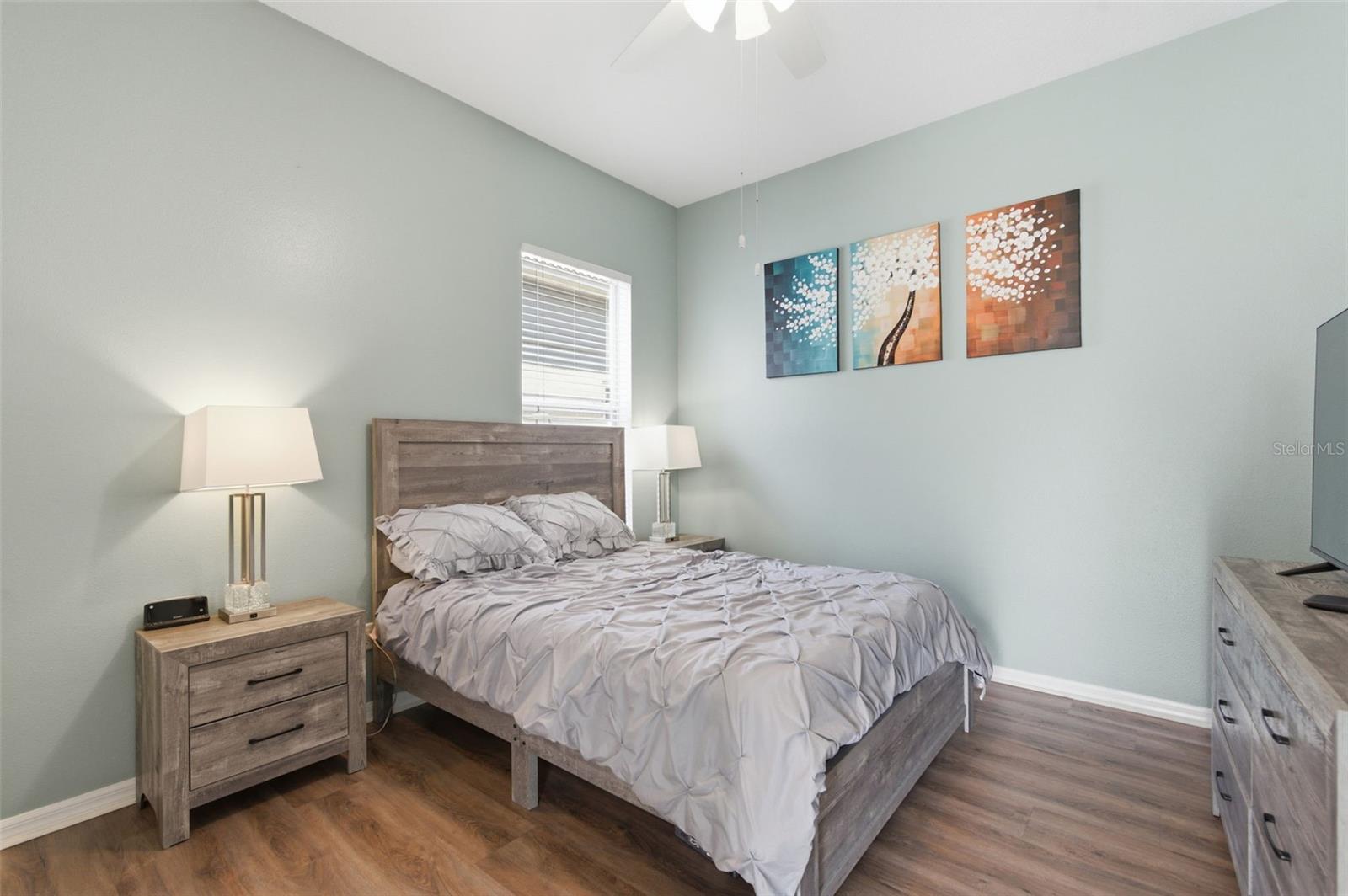 Listing photo id 40 for 11508 Oyster Bay Circle